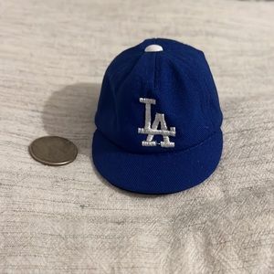 Baseball/ LA hat keychain